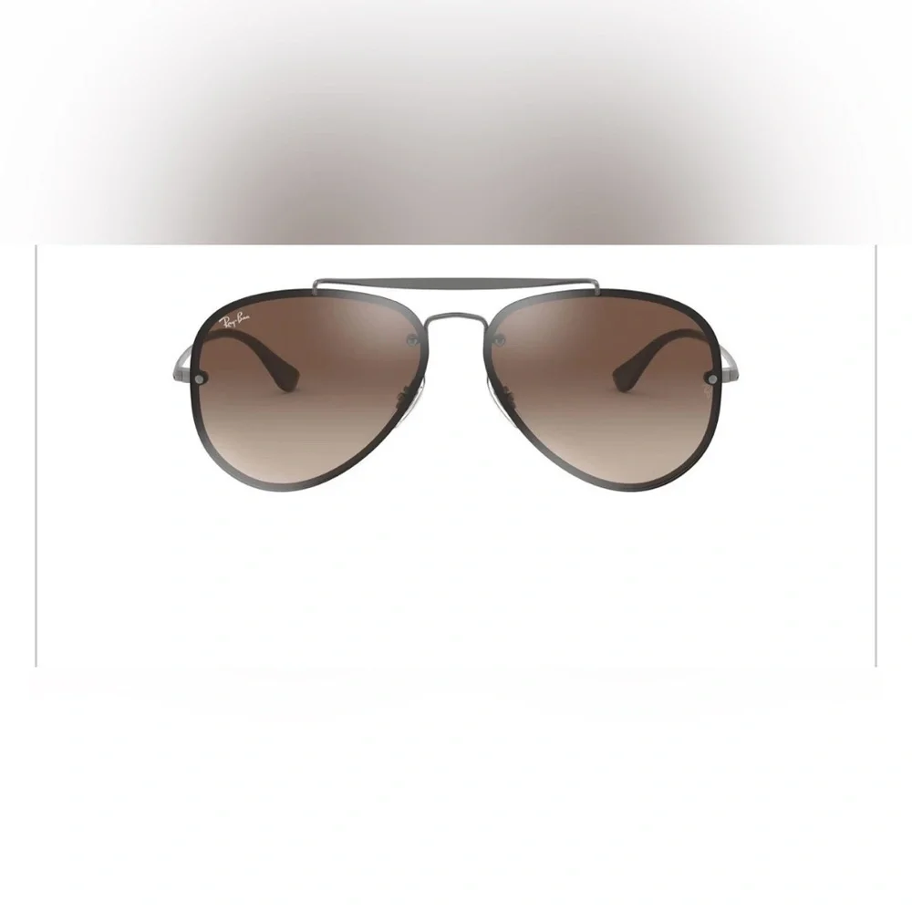 NWOT Ray-Ban Aviator Sunglasses with Case
